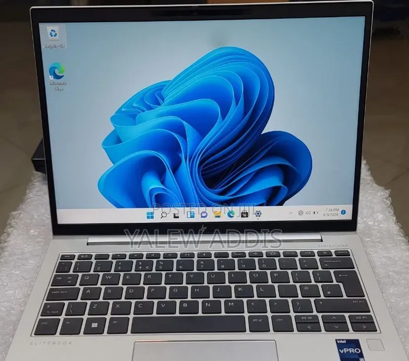 New Laptop HP EliteBook 830 G9 16GB Intel Core i5 SSD 512GB