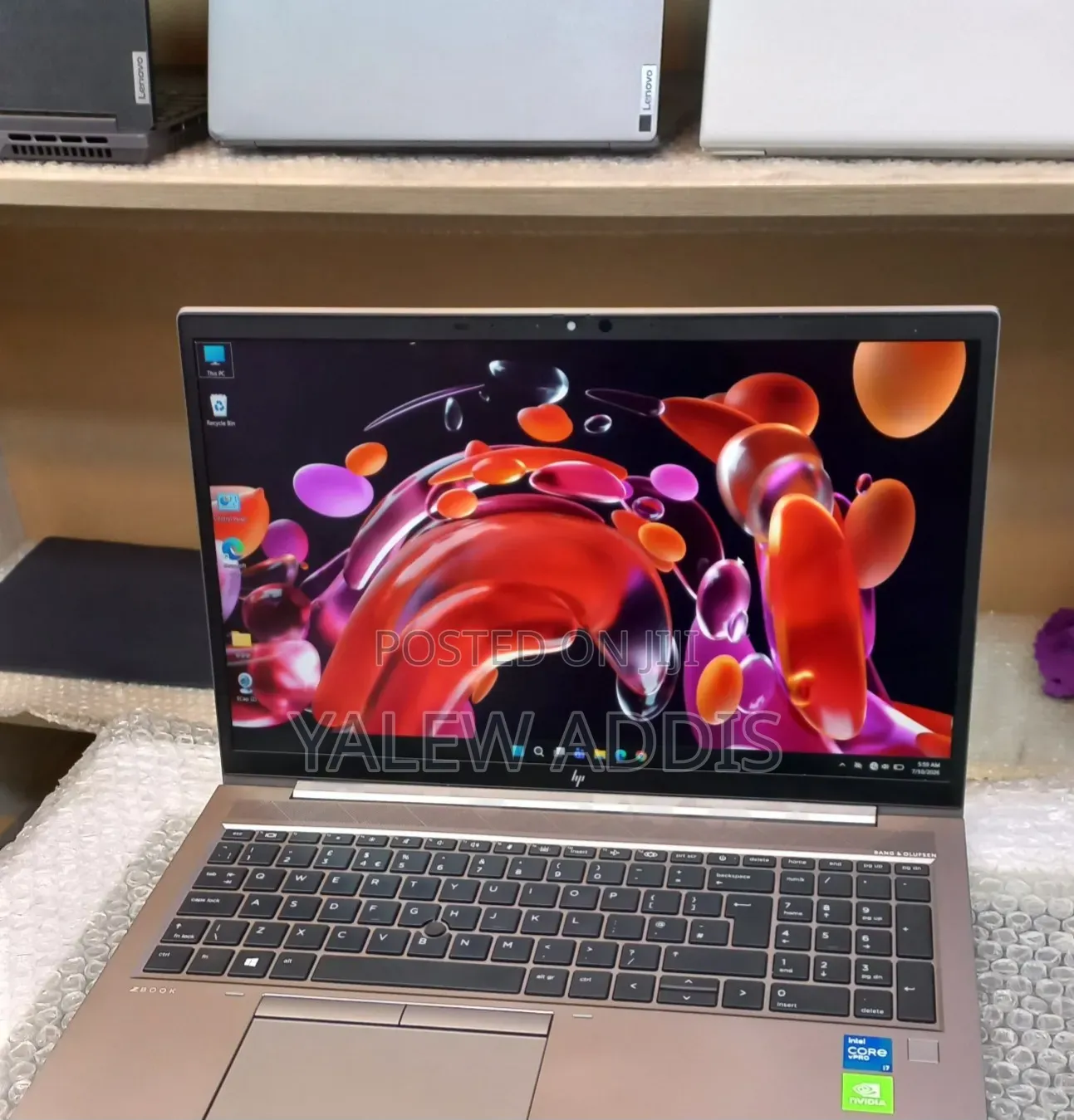 New Laptop HP ZBook Firefly G8 16GB Intel Core i7 SSD 512GB