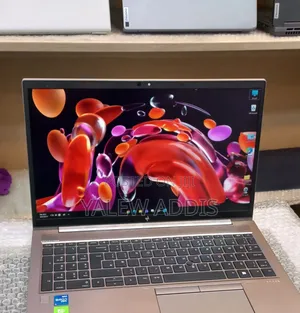 New Laptop HP ZBook Firefly G8 16GB Intel Core i7 SSD 512GB