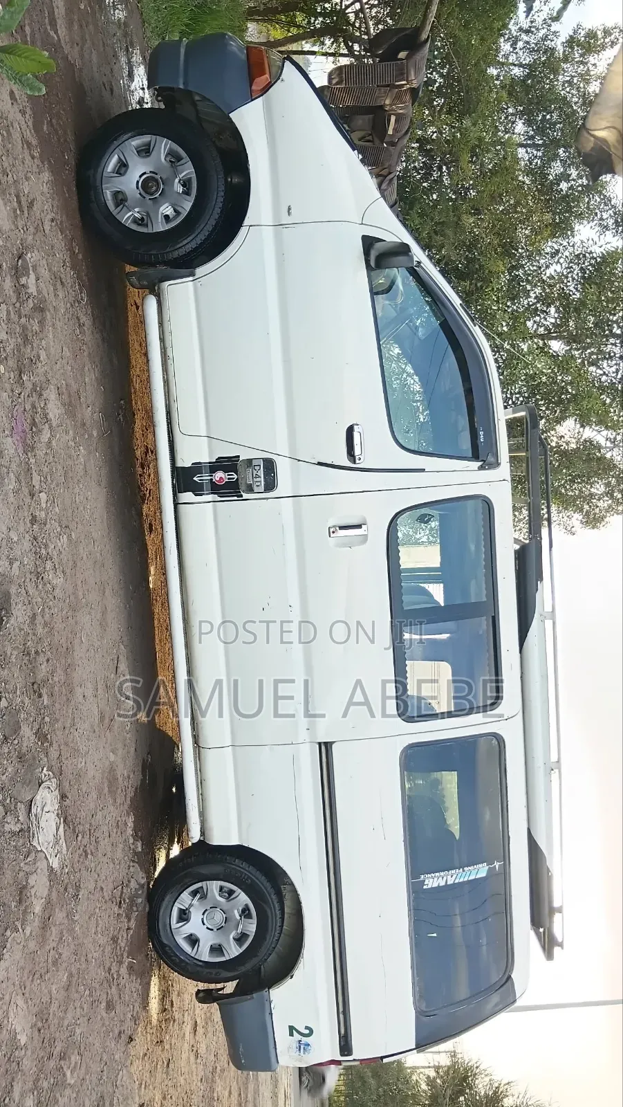 Toyota HiAce 2003 White