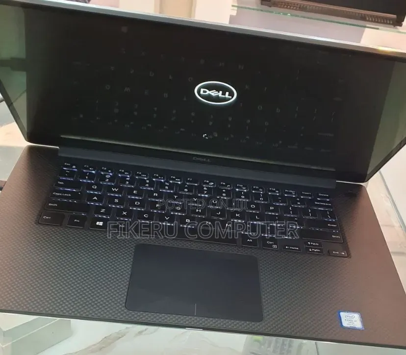 New Laptop Dell XPS 15 16GB Intel Core i7 SSD 512GB
