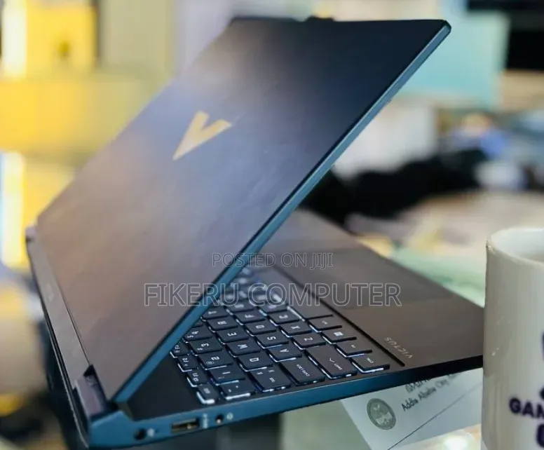 New Laptop HP Victus 16 16GB AMD Ryzen 7 SSD 512GB