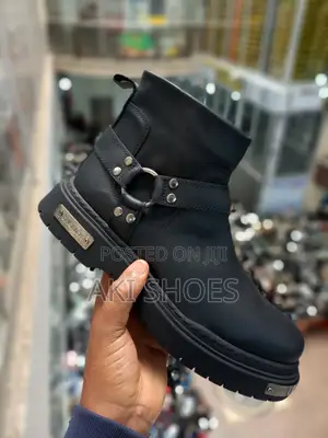 CHEKICH Boots