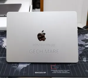 New Laptop Apple MacBook Air 2022 M2 8GB Intel SSD 256GB