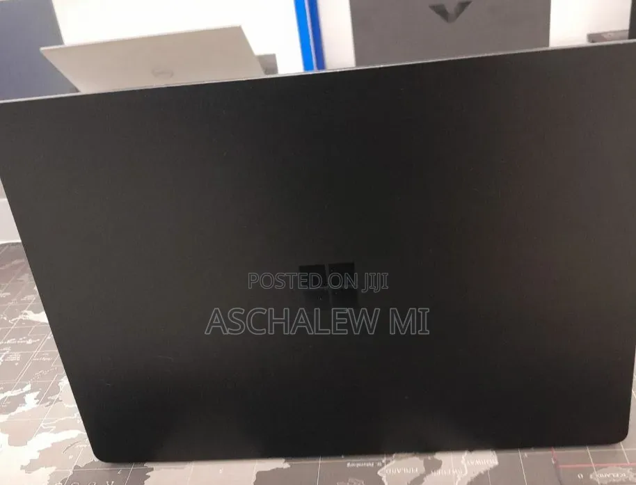 New Laptop Microsoft Surface 16GB Intel Core i7 SSD 512GB