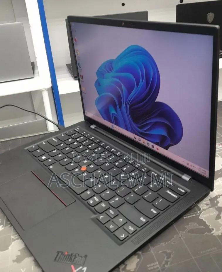 New Laptop Lenovo ThinkPad X1 Carbon 16GB Intel Core i7 SSD 512GB