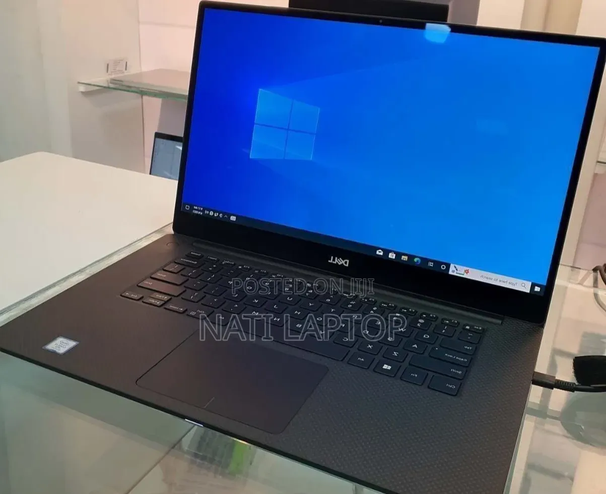 New Laptop Dell XPS 15 16GB Intel Core i9 SSD 512GB