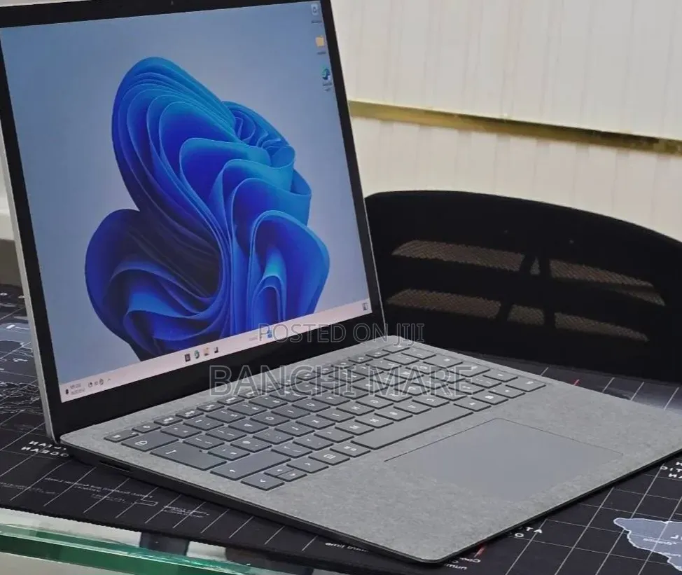 New Laptop Microsoft Surface Laptop 3 16GB Intel Core i7 SSD 512GB