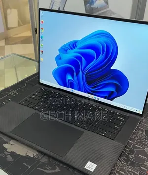 New Laptop Dell XPS 15 16GB Intel Core i7 SSD 512GB