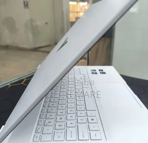 New Laptop HP Victus 15 16GB Intel Core i7 SSD 1T