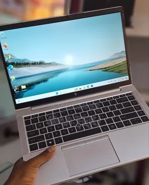 New Laptop HP EliteBook 840 G7 8GB Intel Core i5 SSD 512GB