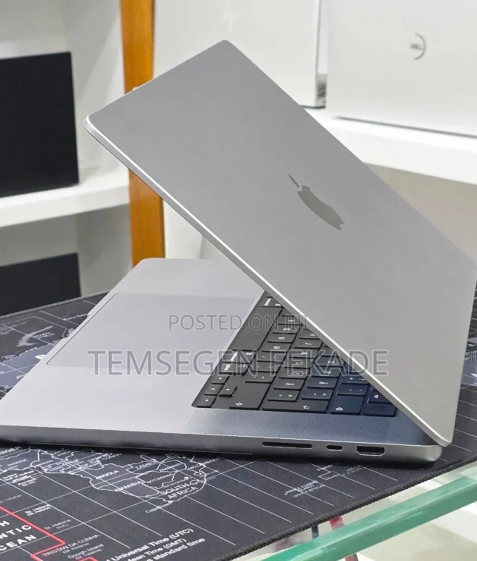 New Laptop Apple MacBook Pro 2021 M1 Max 64GB Apple M1 Max SSD 1T