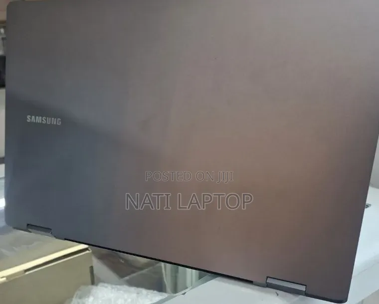 New Laptop Samsung 16GB Intel Core Ultra 7 SSD 512GB