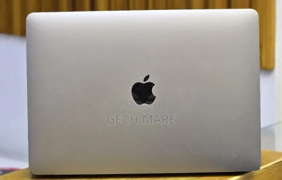 New Laptop Apple MacBook Air 2020 M1 8GB Intel SSD 256GB