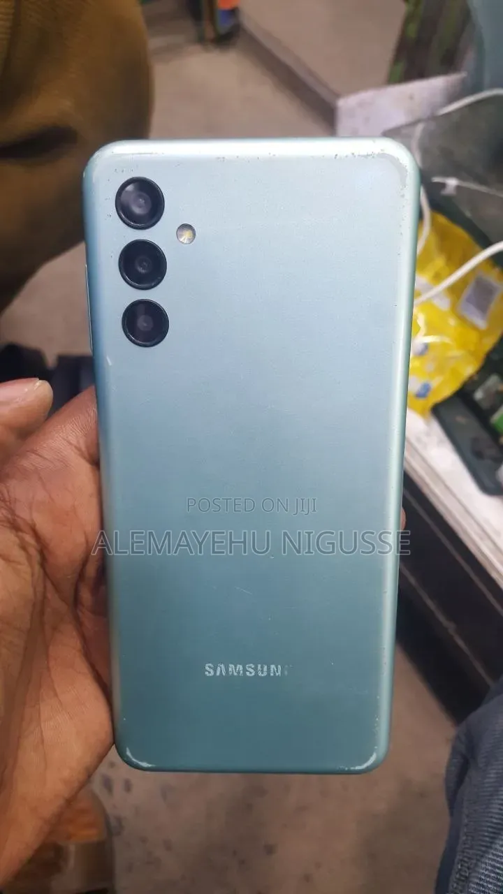 Samsung Galaxy M13 64 GB Blue