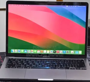 New Laptop Apple MacBook Pro 2020 8GB Intel Core i5 SSD 512GB