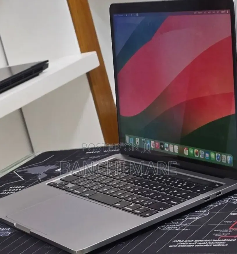 New Laptop Apple MacBook Pro 2020 8GB Intel Core i5 SSD 512GB