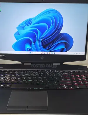 New Laptop HP OmniBook 7 14" 16GB Intel Core i7 SSD 512GB
