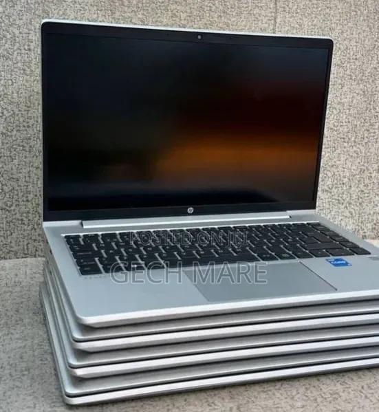 New Laptop HP ProBook 440 8GB Intel Core i3 SSD 256GB