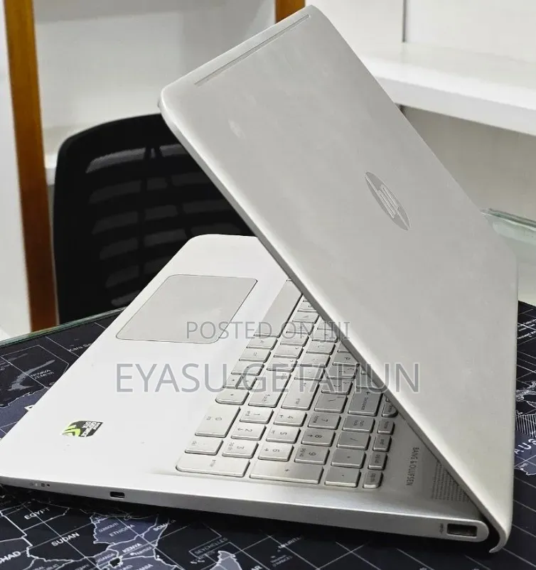 New Laptop HP Envy M6 12GB Intel Core i5 HDD 1T