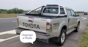 Toyota Hilux 2007 Silver