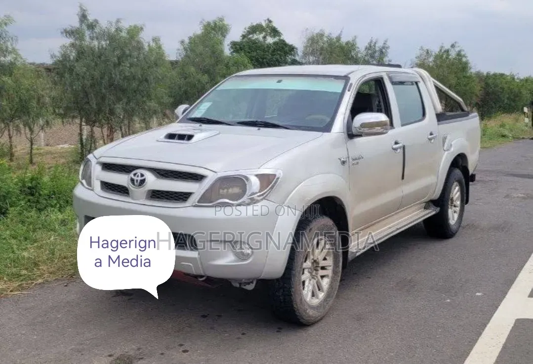 Toyota Hilux 2007 Silver