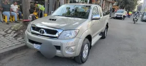 Toyota Hilux 2011 Silver