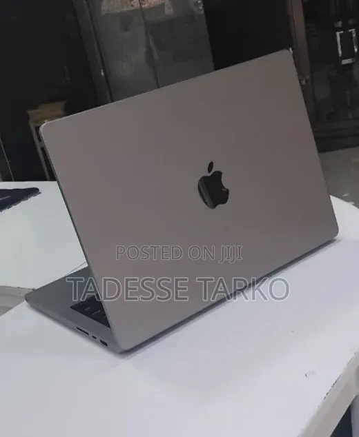 New Laptop Apple MacBook Pro 2021 M1 32GB Apple M1 Pro SSD 512GB