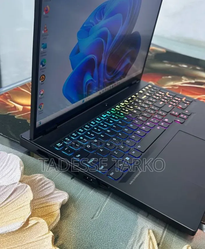 New Laptop Lenovo Legion Pro 7 32GB Intel Core i9 SSD 1T