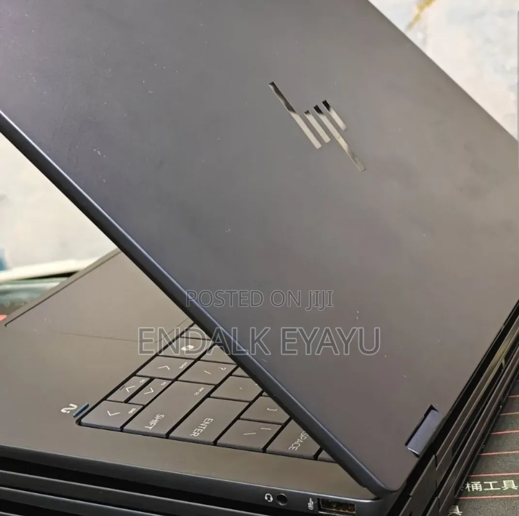 New Laptop HP OmniBook X Flip 14" 16GB Intel Core Ultra 7 SSD 1T