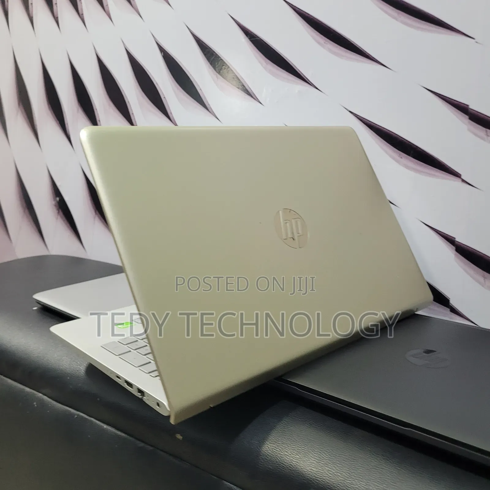 New Laptop HP Pavilion 15 8GB Intel Core i5 SSD 512GB