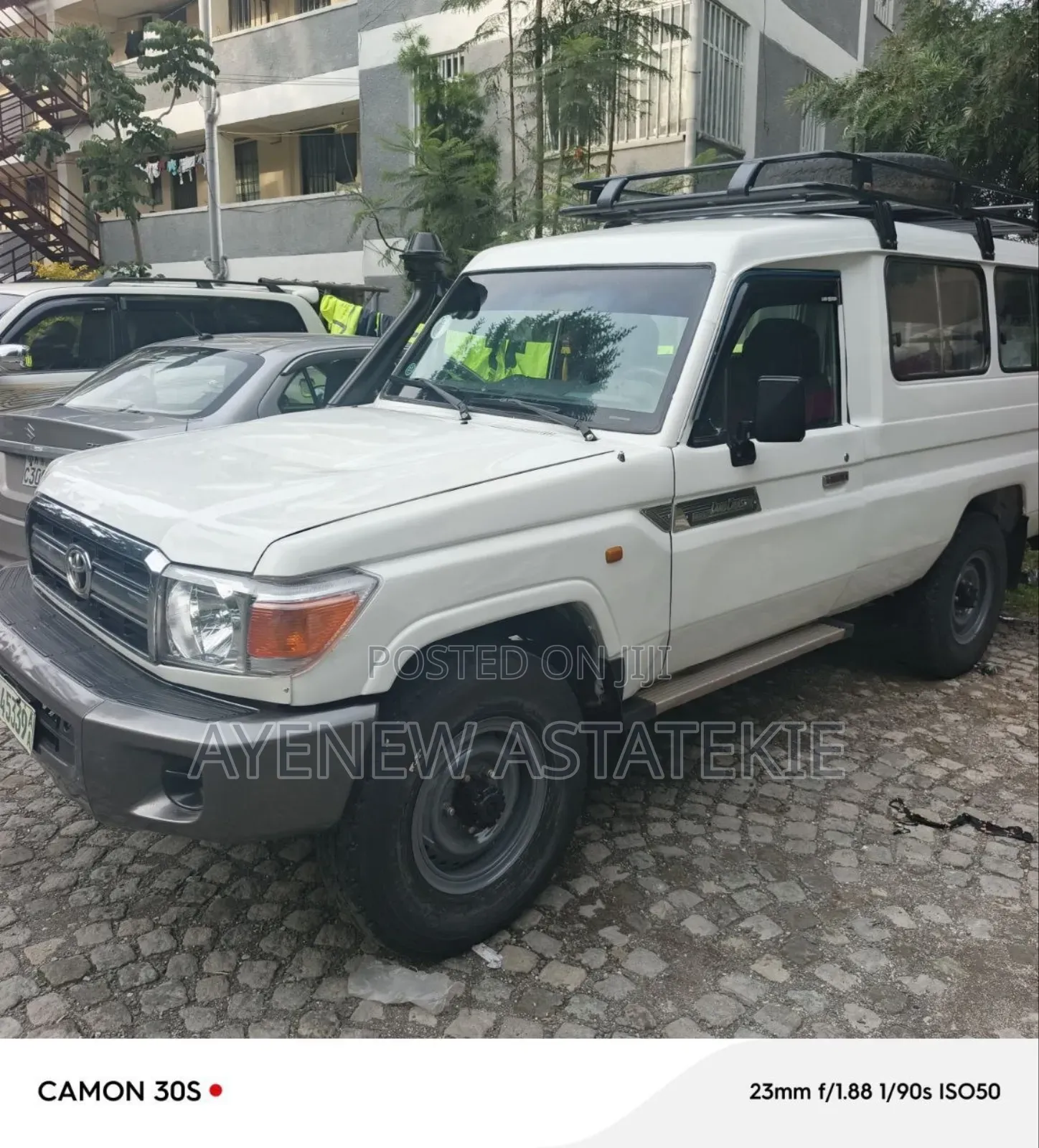 Toyota Land Cruiser 2013 White