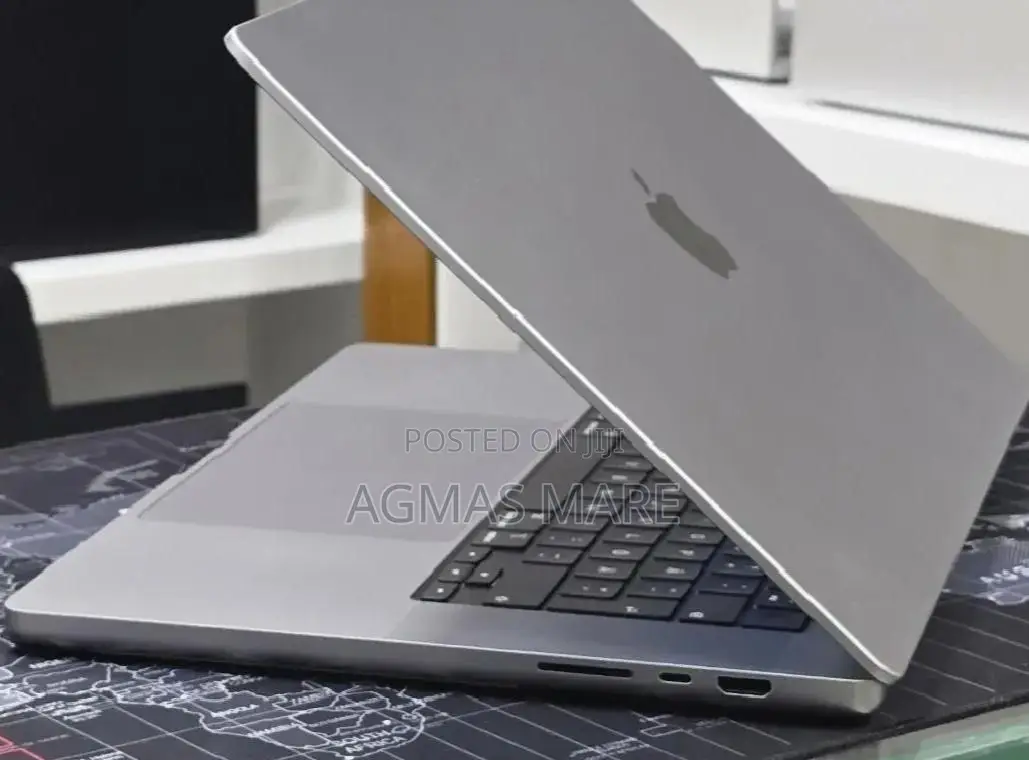 New Laptop Apple MacBook Pro 2021 M1 Max 64GB Apple M1 Max SSD 1T