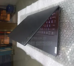 New Laptop Lenovo Yoga 700 32GB AMD Ryzen 7 SSD 1T