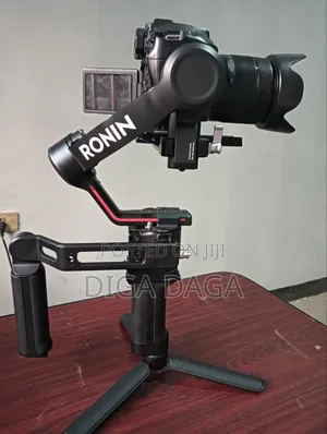 ሙሉ የቀረፃ ዕቃዎች Canon 90d Camera , Rs3 Gimbal , H8 ZOOMER, FILM MIC