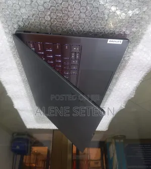 New Laptop Lenovo Yoga 700 32GB AMD Ryzen 7 SSD 1T