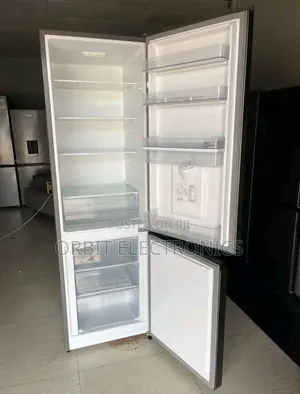 Hisense 640L Refrigerator