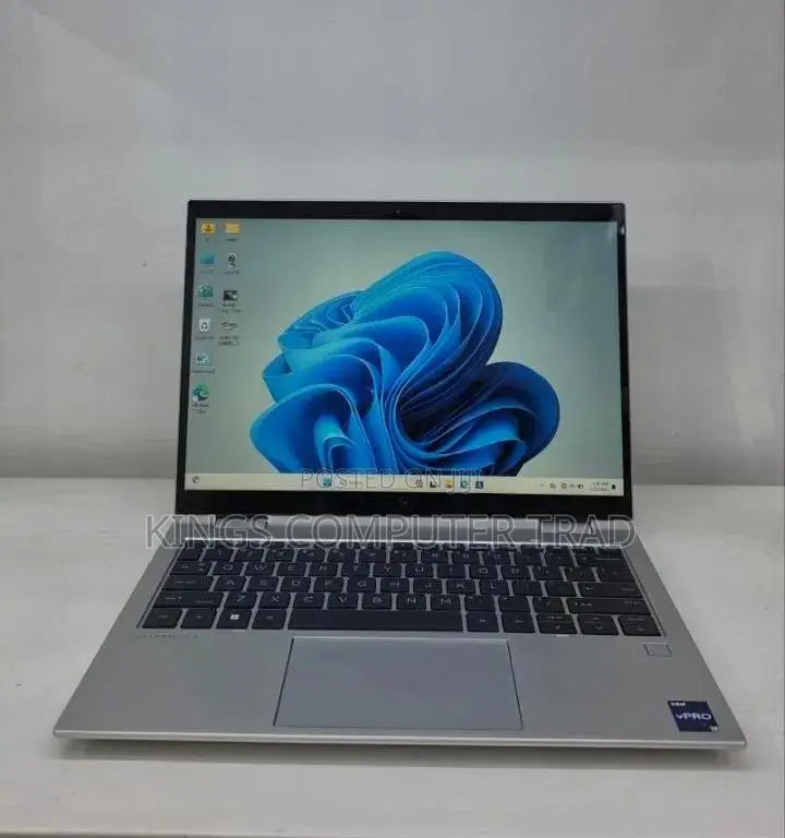 New Laptop HP Elitebook 830 G11 16GB Intel Core i7 SSD 512GB