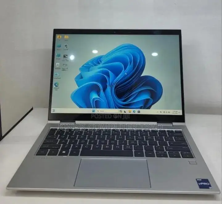 New Laptop HP Elitebook 830 G11 16GB Intel Core i7 SSD 512GB