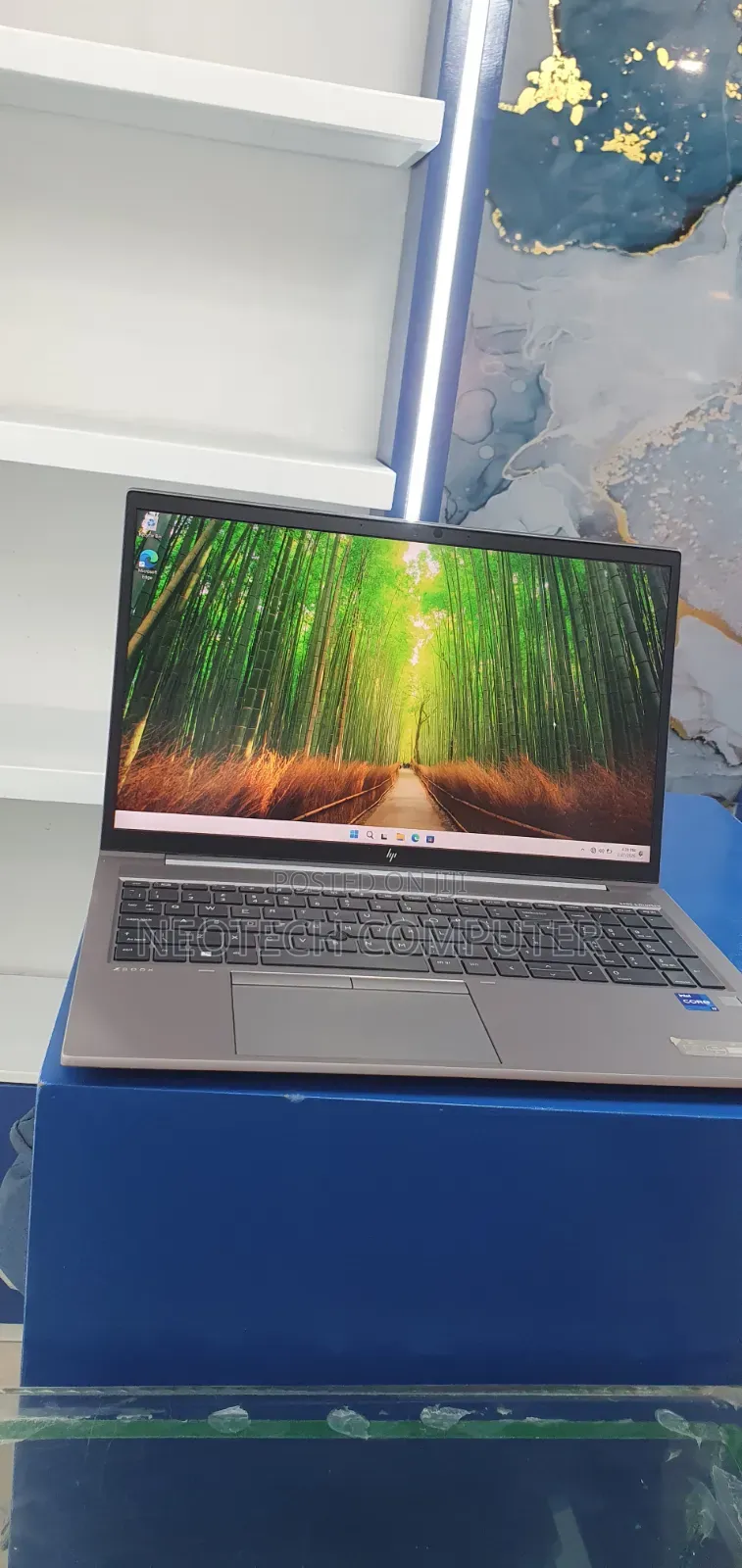 New Laptop HP ZBook Firefly 15 G7 16GB Intel Core i7 SSD 512GB