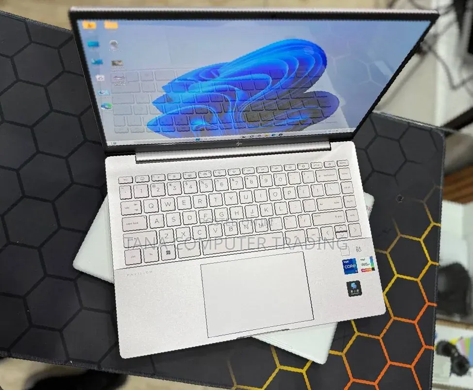 New Laptop HP Pavilion 15 16GB Intel Core i7 SSD 1T