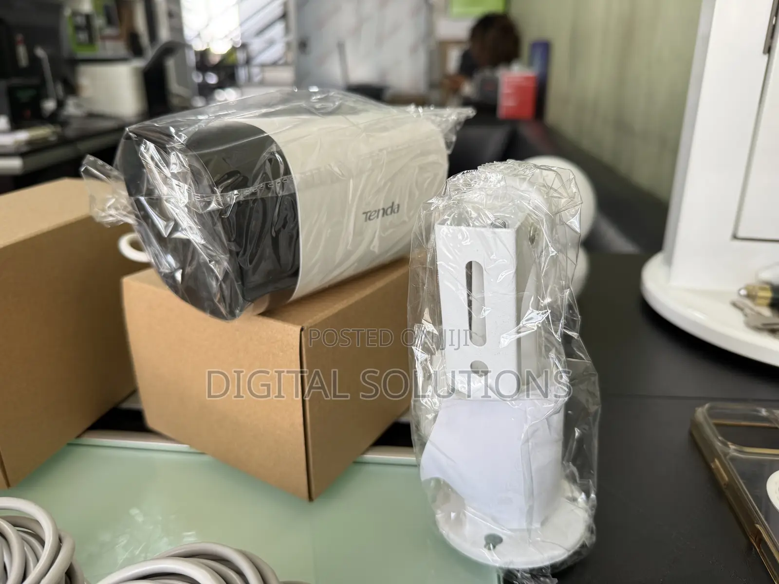 Tenda K4p-4tr Outdoor Camera Kit 4 X PoE Camera + 4CH NVR