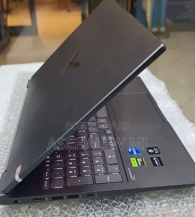 New Laptop HP Victus 16 16GB Intel Core i7 SSD 1T