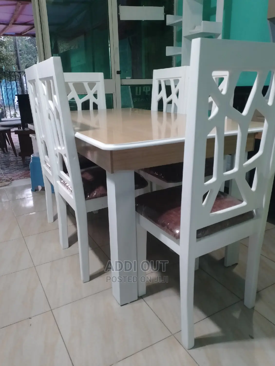 Dinning Table /መመገቢያ ጠረጴዛ