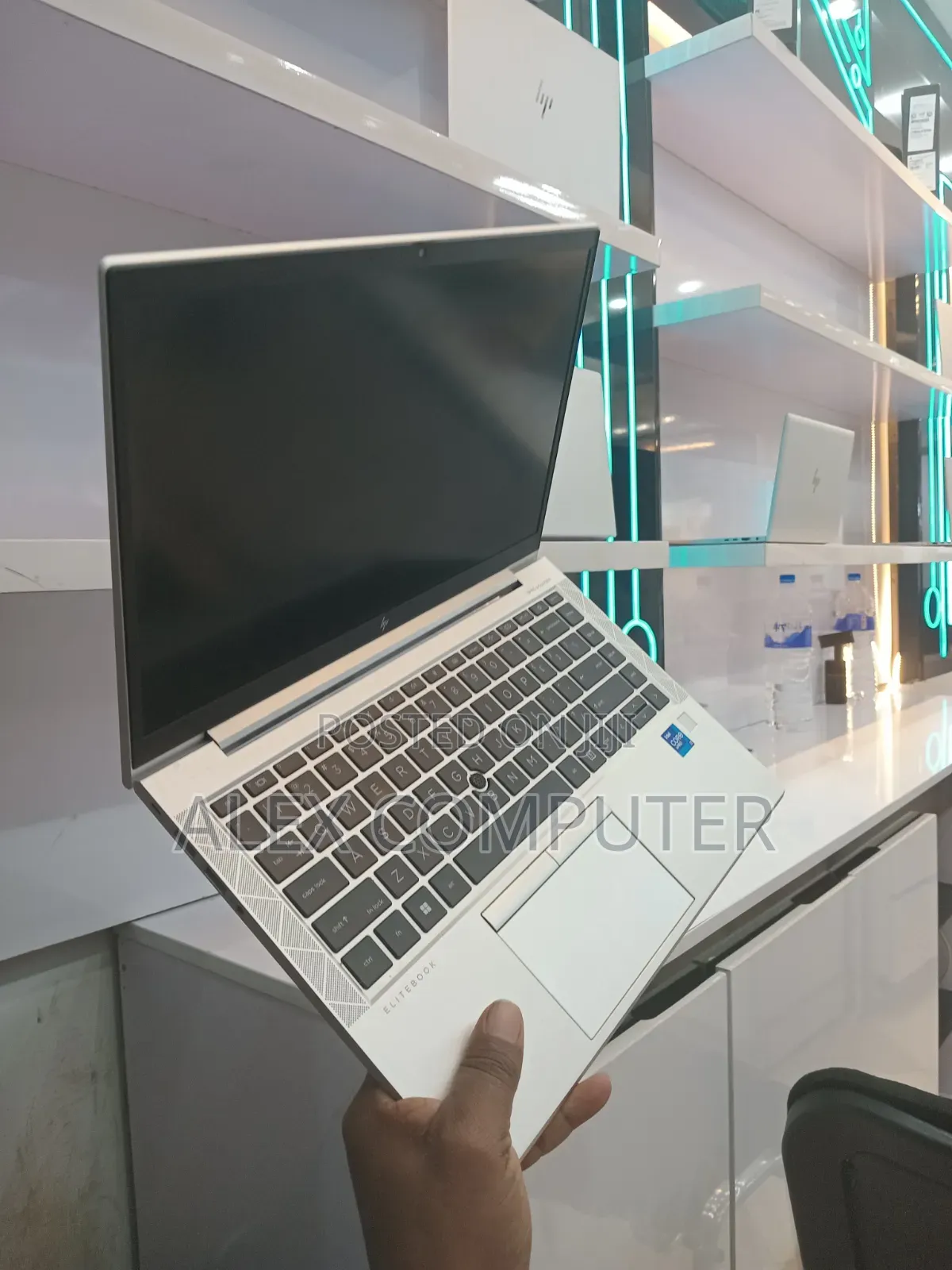 New Laptop HP EliteBook 840 G8 16GB Intel Core i7 SSD 512GB