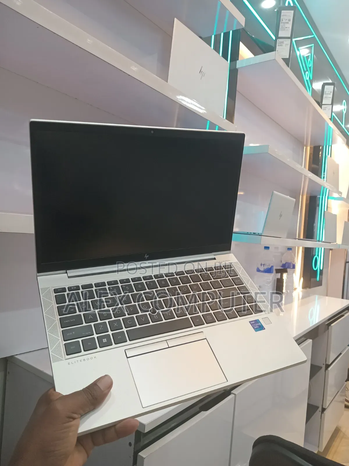 New Laptop HP EliteBook 840 G8 16GB Intel Core i7 SSD 512GB