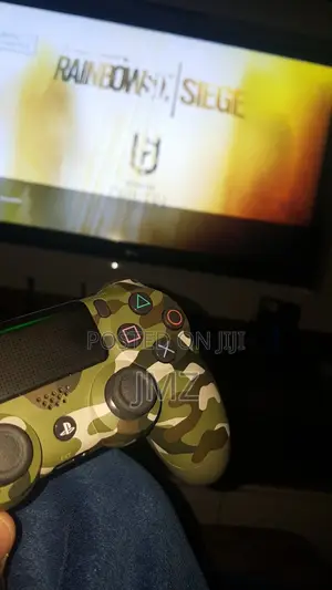 Play Station 4