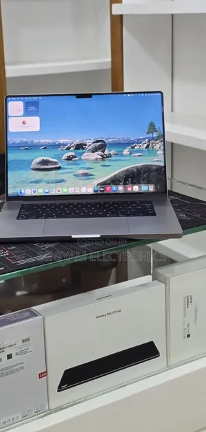 New Laptop Apple MacBook Pro 2021 M1 32GB Apple M1 Pro SSD 512GB