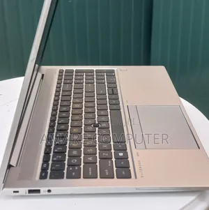 New Laptop HP EliteBook 840 G8 16GB Intel Core i5 SSD 512GB
