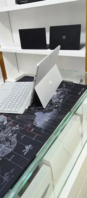 New Laptop Microsoft Surface Pro 7 16GB Intel Core i5 SSD 256GB